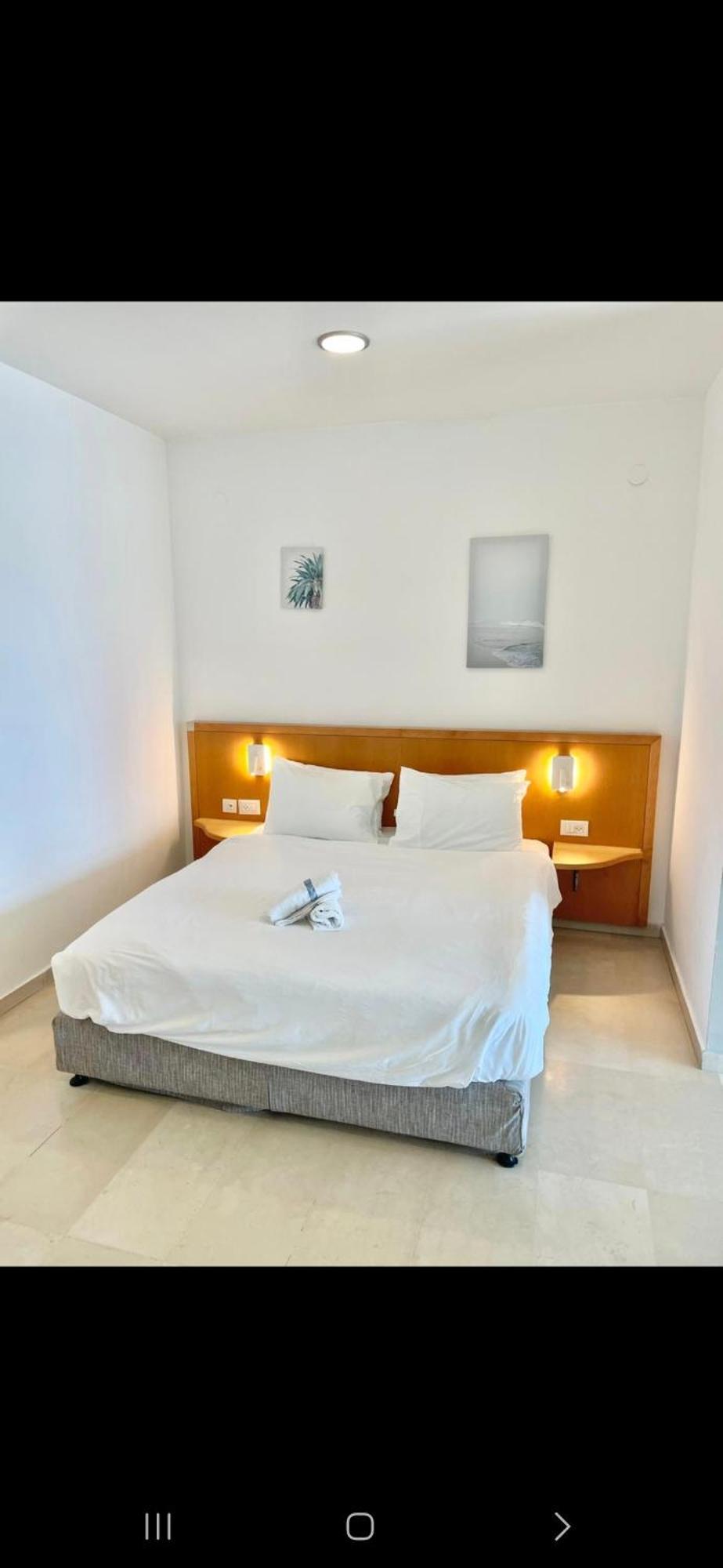 Oceanus Apartment Hotel Herzliya Exterior photo